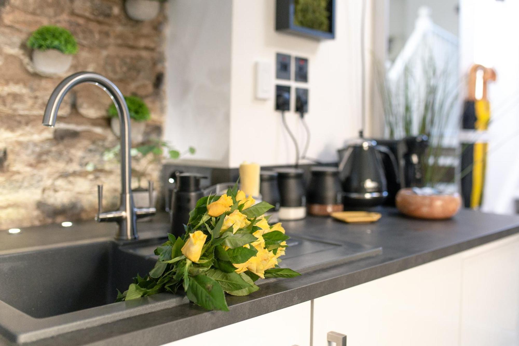 Luxury Bumblebee Cottage Frome Longleat Aqua Sana Bath Dog Freendly מראה חיצוני תמונה